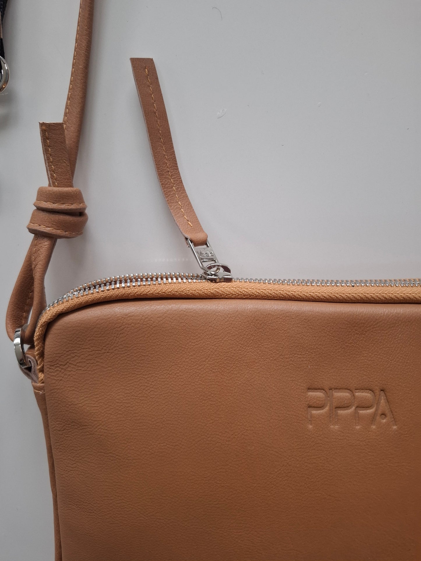 CITY BAG - NEW COLOUR - Camel